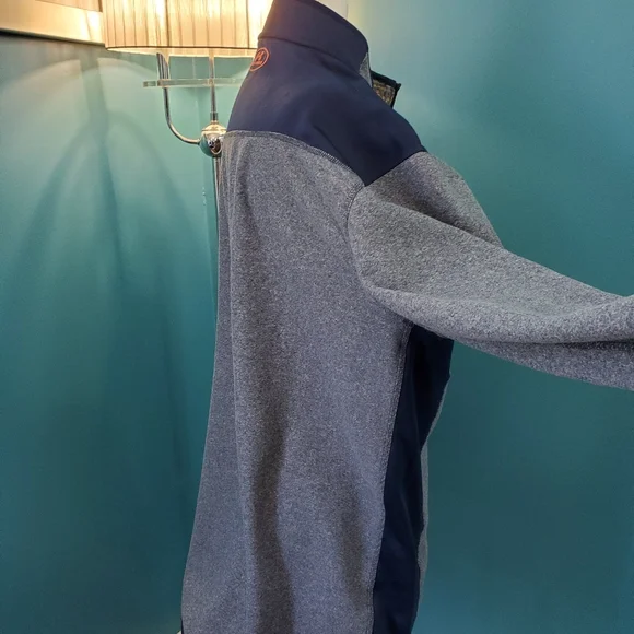 NWOT Under Armor, zipper neck fleece, blue/gray size 2XL - Picture 3 of 7